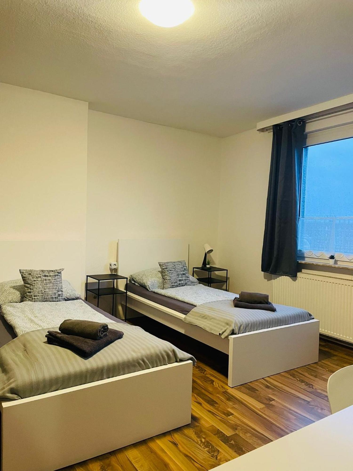 Quartier 7 - Zentral Gelegene Ferienwohnung Mit Stadtblick ブレーマーハーフェン エクステリア 写真