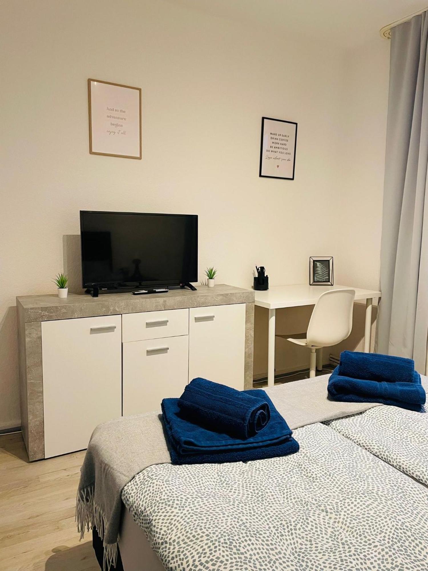 Quartier 7 - Zentral Gelegene Ferienwohnung Mit Stadtblick ブレーマーハーフェン エクステリア 写真